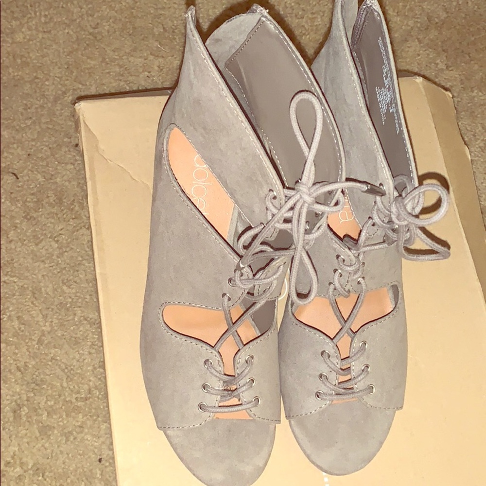 Weslyn sandals